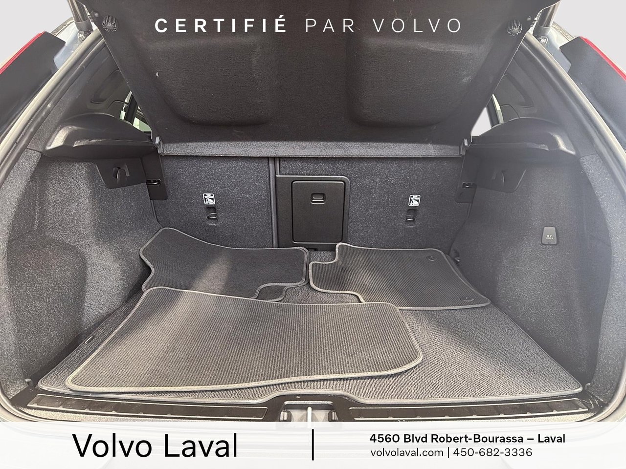 2023 Volvo XC40 Recharge Pure Electric - Image 18