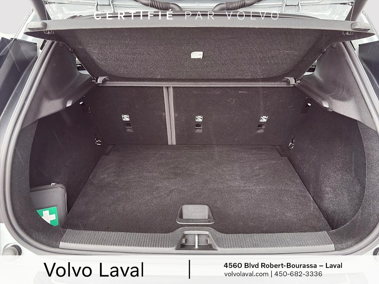 2025 Volvo EX30 - Image 10