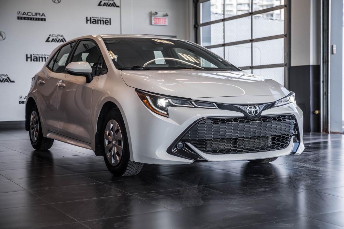 2022 Toyota Corolla - Image 31