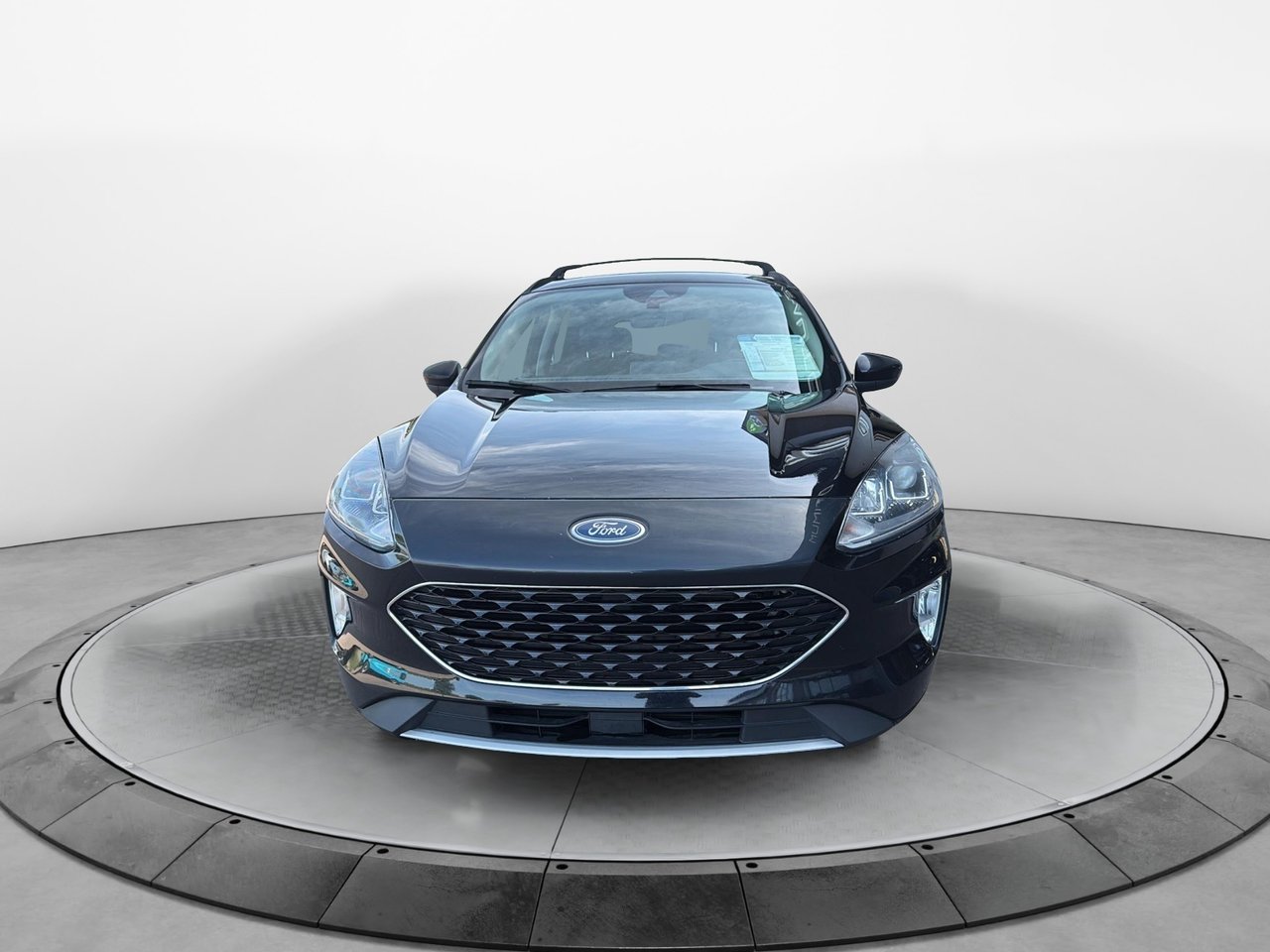 2020 Ford Escape - Image 2