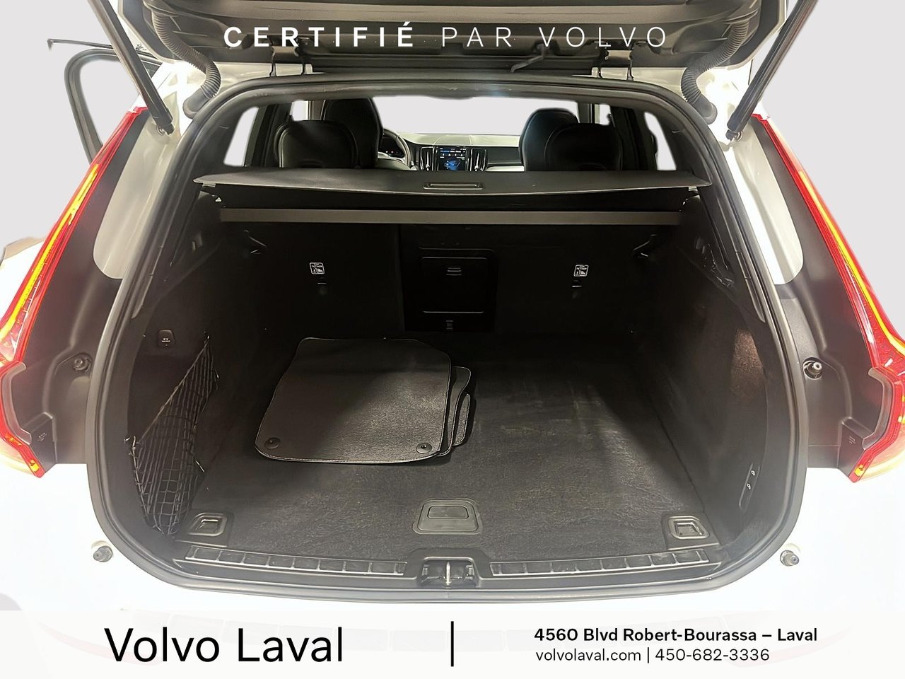 2022 Volvo XC60 - Image 22