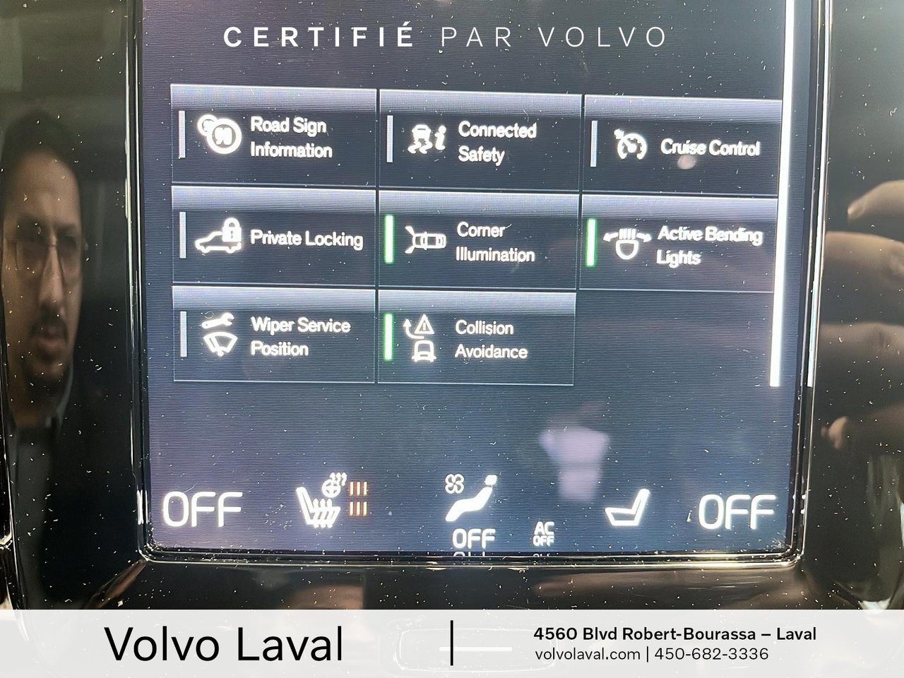 2022 Volvo XC40 - Image 14