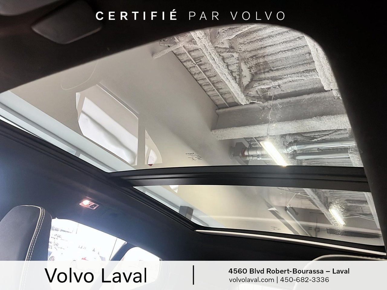 2022 Volvo XC40 - Image 16