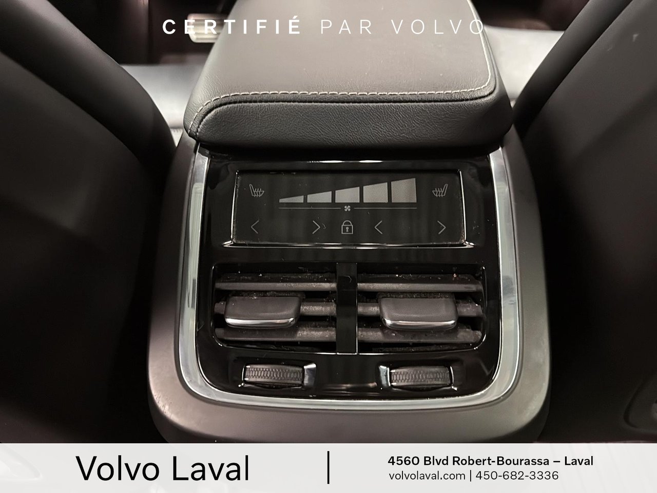 2022 Volvo XC60 - Image 9