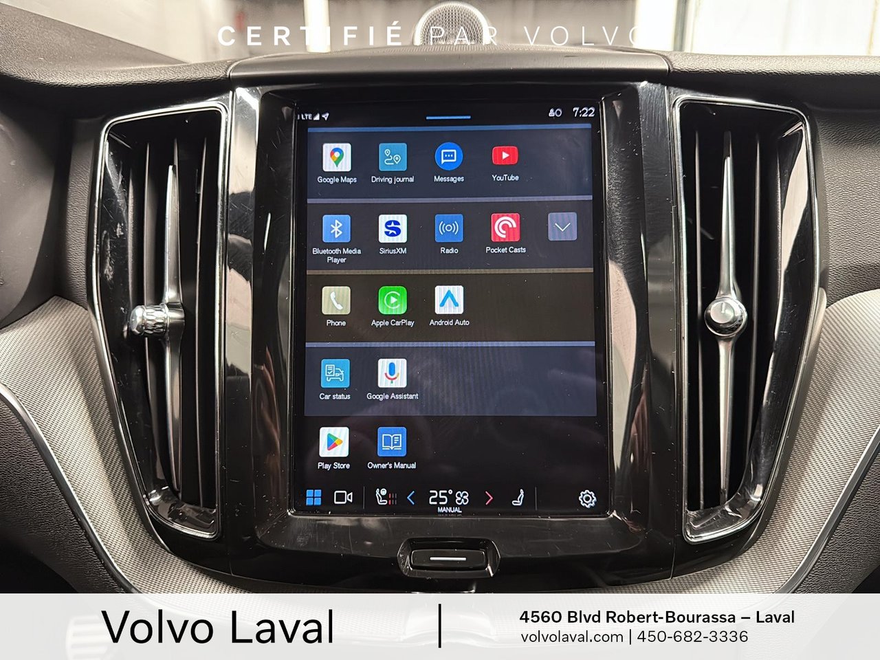 2022 Volvo XC60 - Image 16