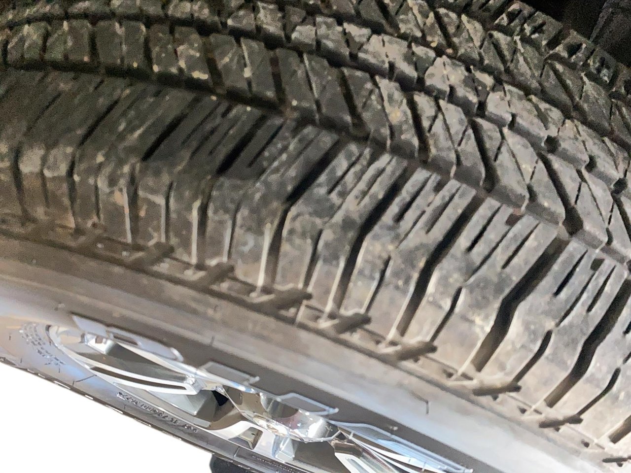 2018 Toyota Tacoma - Image 20