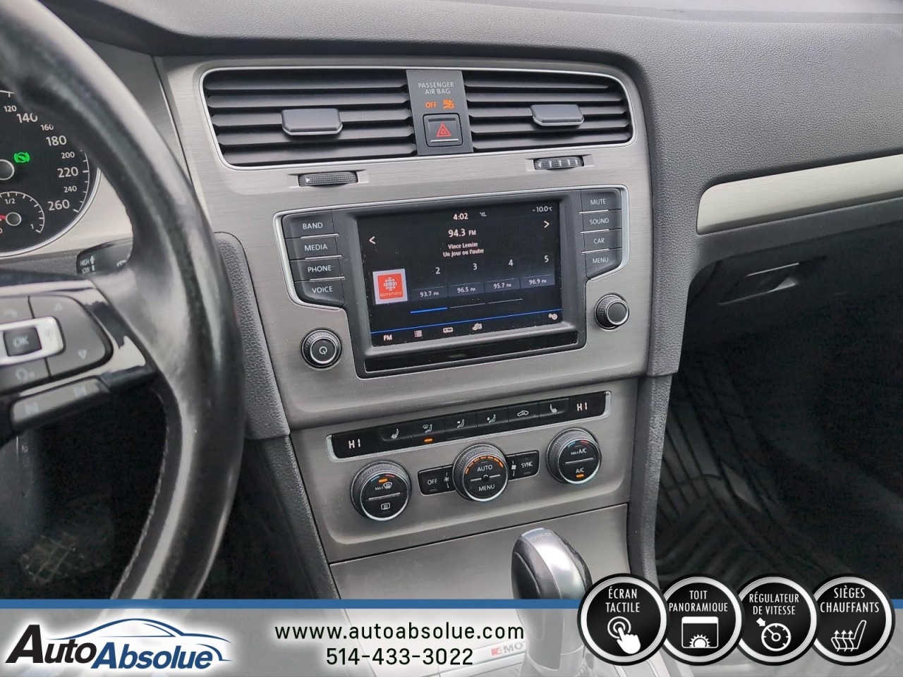 2017 Volkswagen Golf SportWagen - Image 14