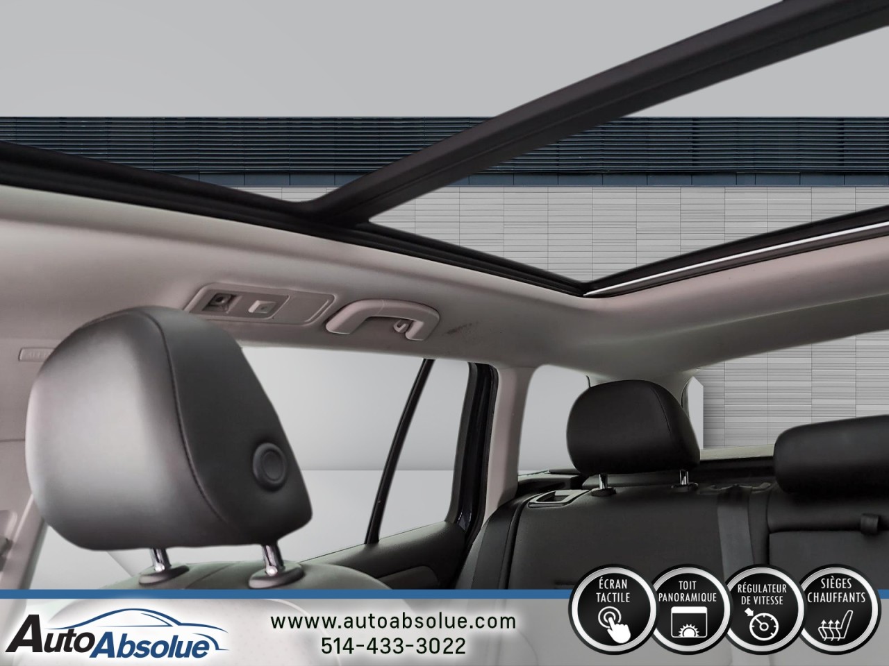 2017 Volkswagen Golf SportWagen - Image 17