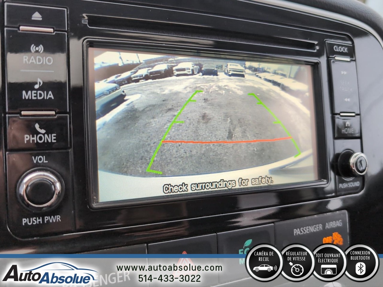 2016 Mitsubishi Outlander - Image 18