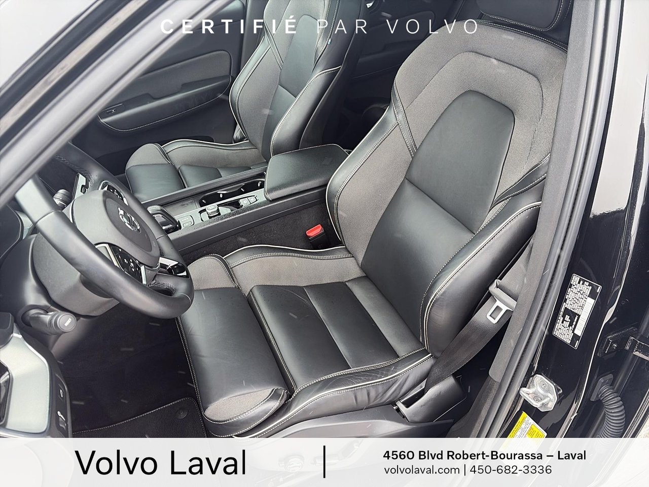 2022 Volvo XC60 - Image 7