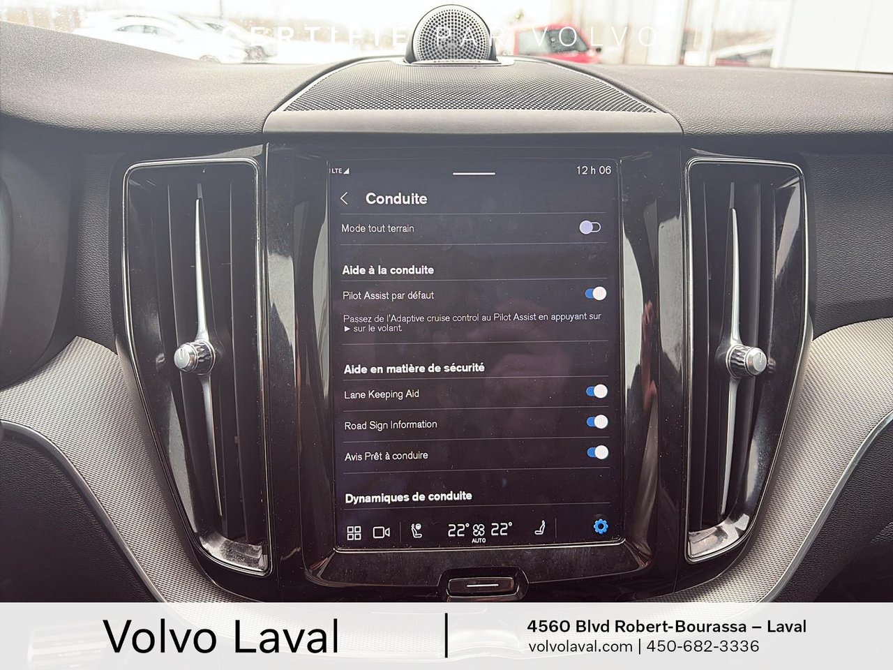 2022 Volvo XC60 - Image 15