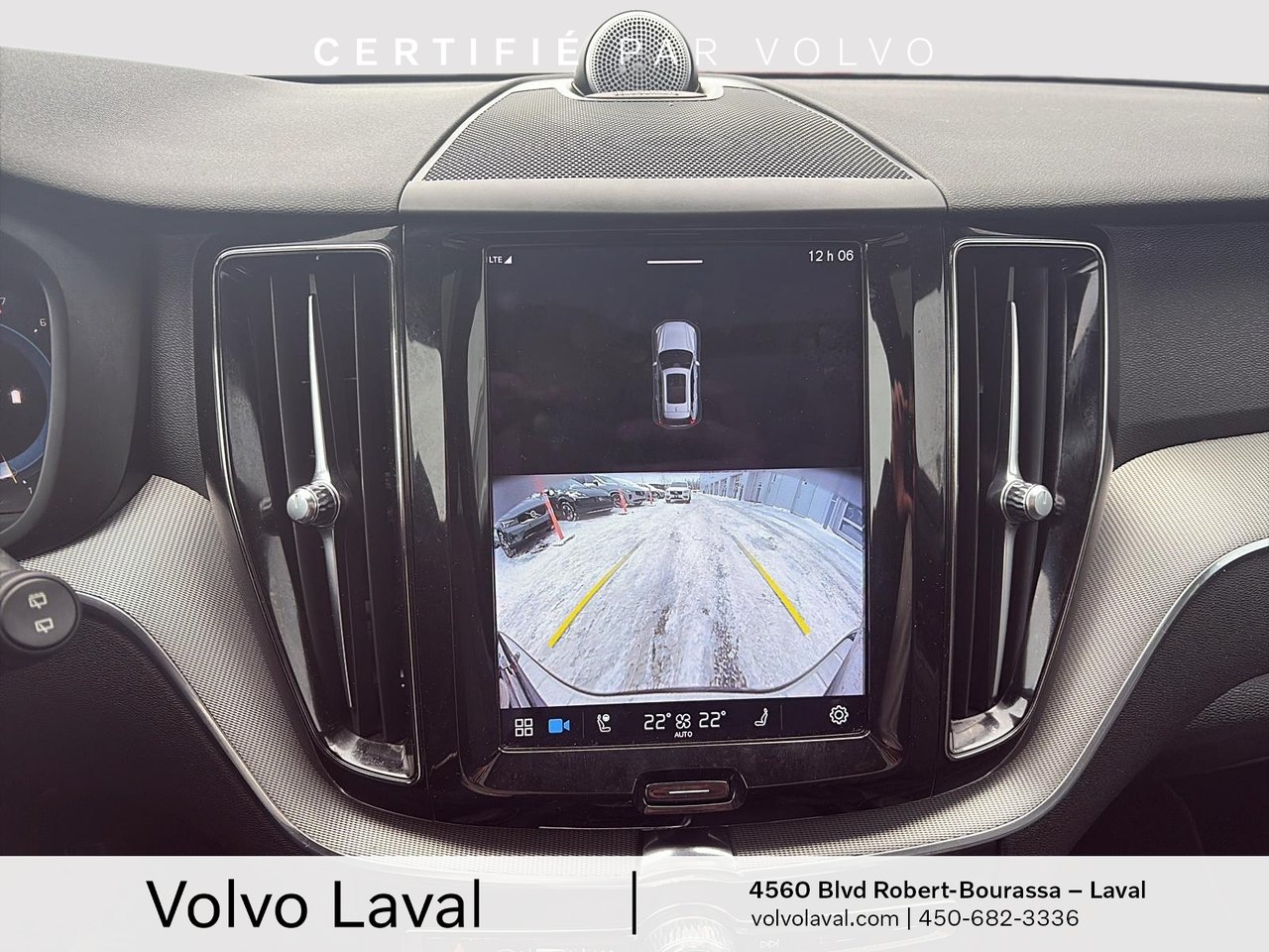 2022 Volvo XC60 - Image 17