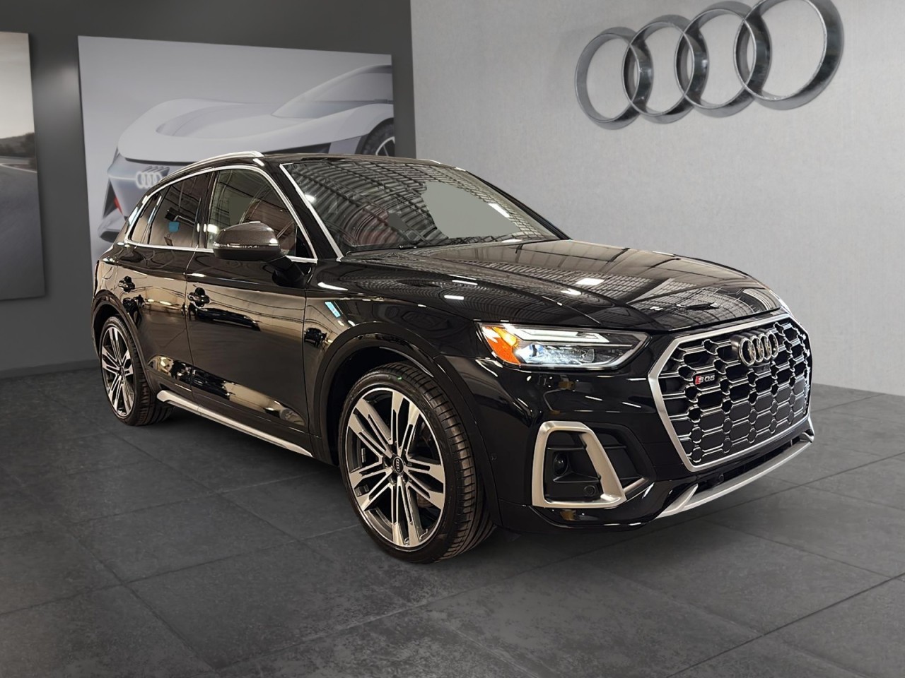 2024 Audi SQ5 - Image 17