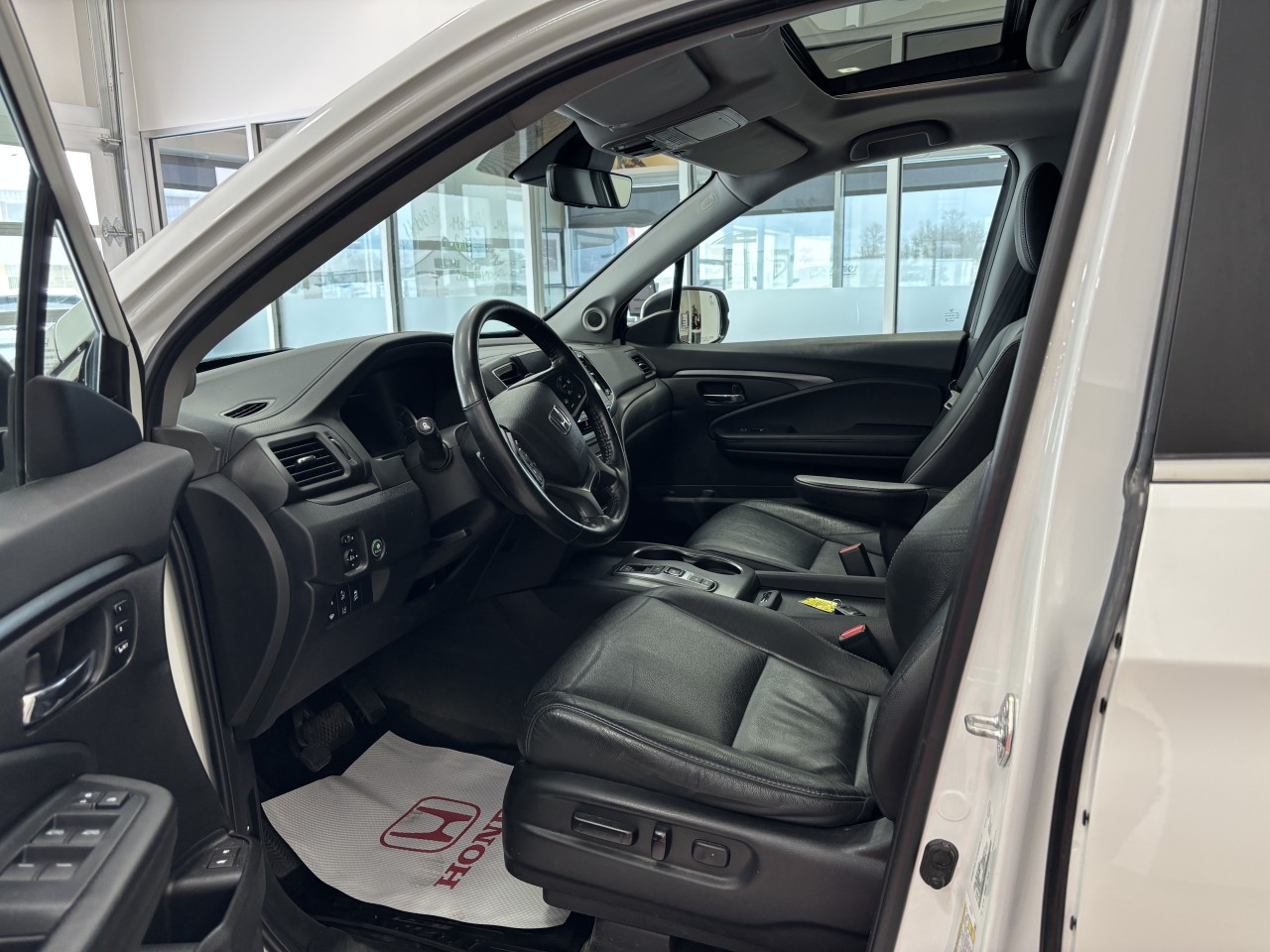 2021 Honda Pilot - Image 10