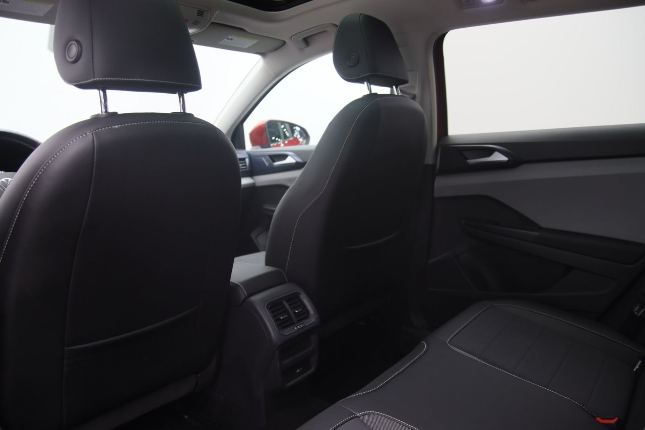 2023 Volkswagen Taos - Image 9