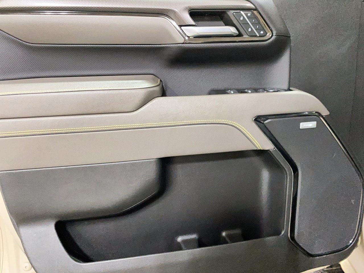 2022 Chevrolet Silverado 1500 - Image 14