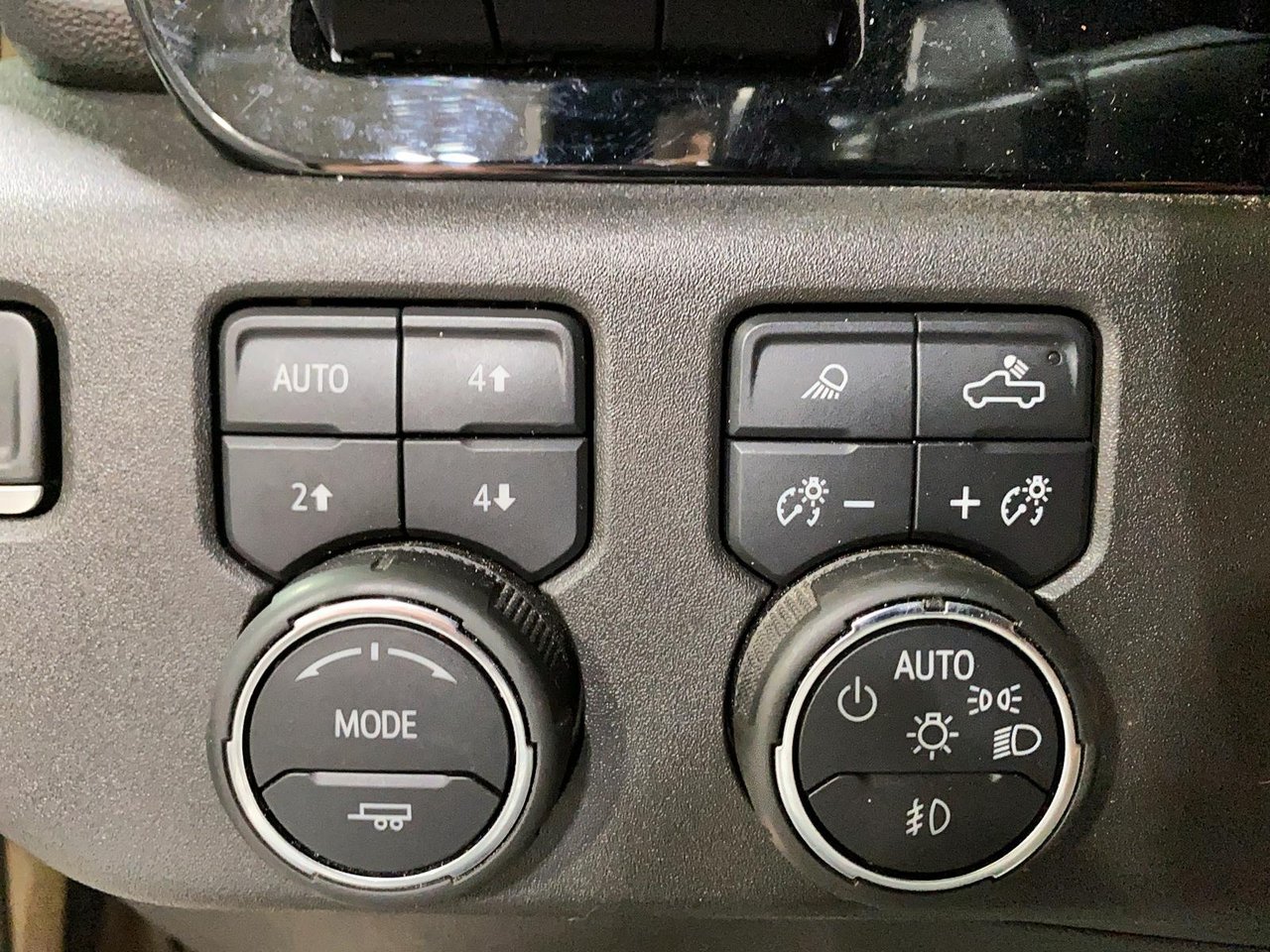 2022 Chevrolet Silverado 1500 - Image 17