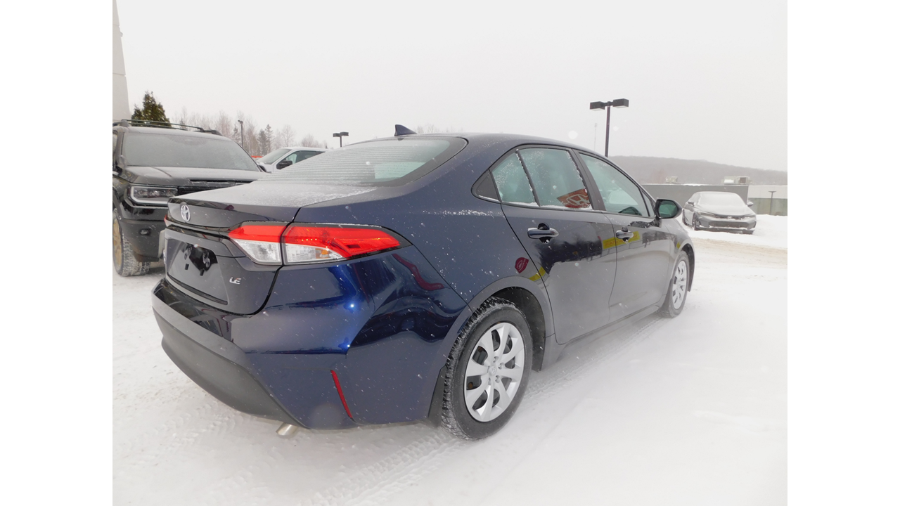 2024 Toyota Corolla - Image 9