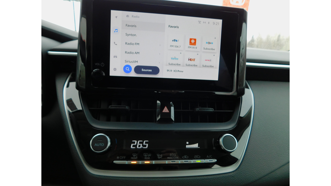 2024 Toyota Corolla - Image 25