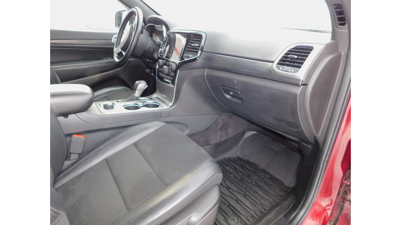 2019 Jeep Grand Cherokee - Image 12