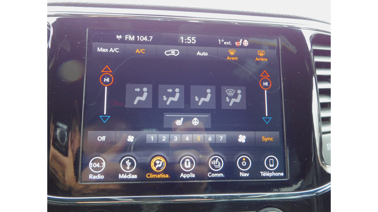 2019 Jeep Grand Cherokee - Image 24