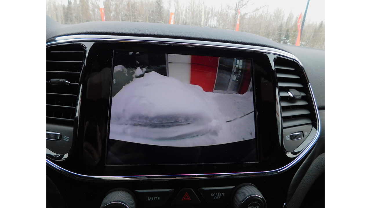 2019 Jeep Grand Cherokee - Image 32