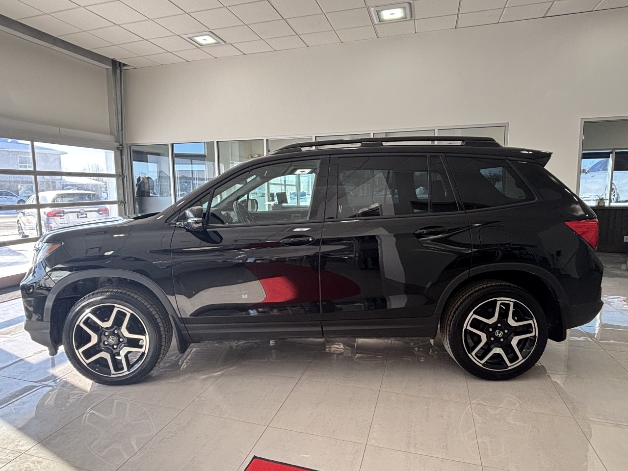 2022 Honda Passport - Image 9