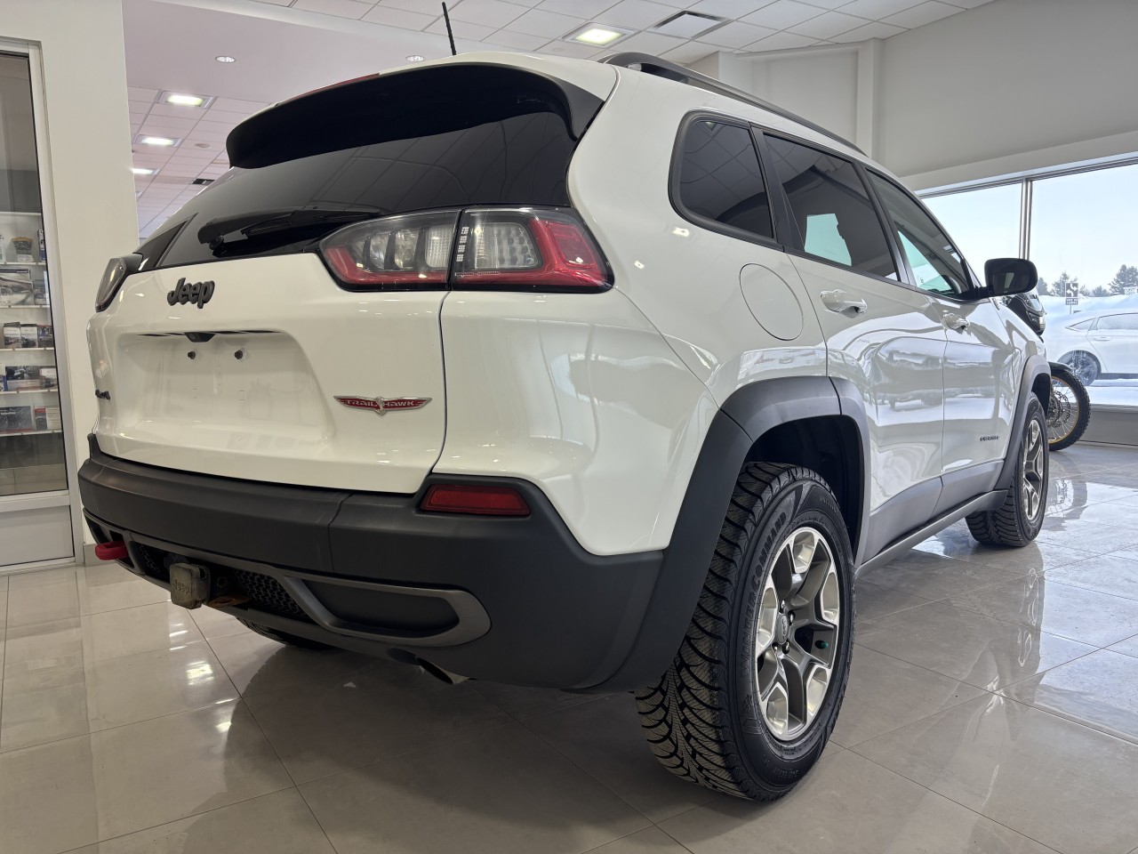 2019 Jeep Cherokee - Image 5