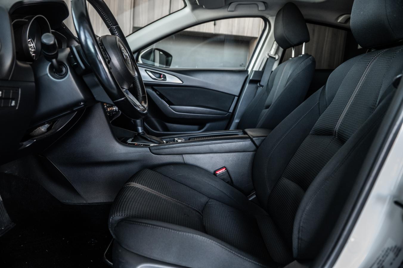 2018 Mazda Mazda3 - Image 13