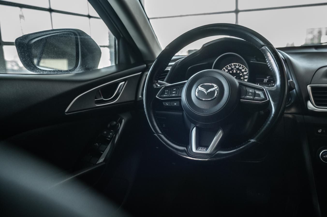 2018 Mazda Mazda3 - Image 28