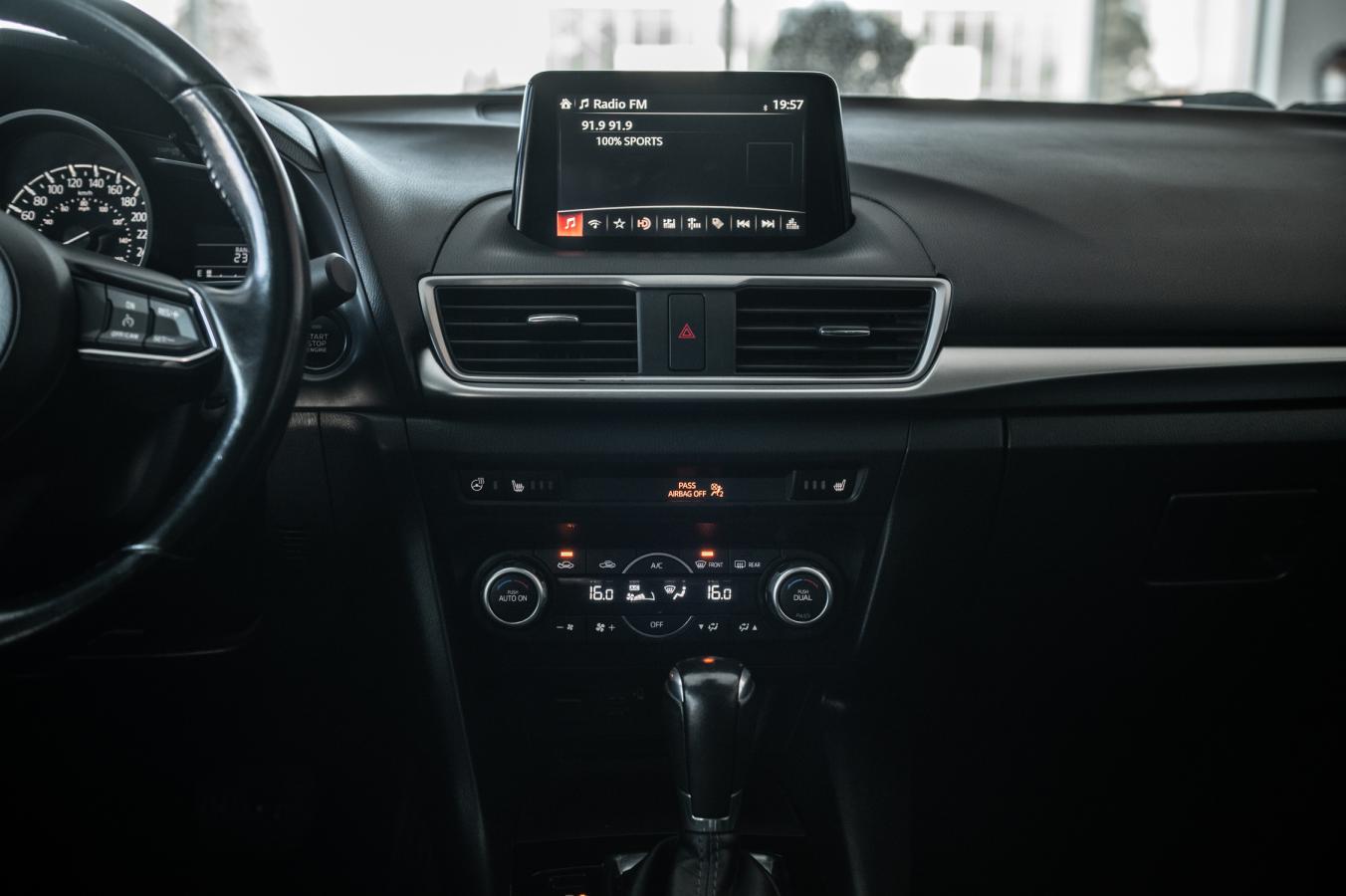 2018 Mazda Mazda3 - Image 29