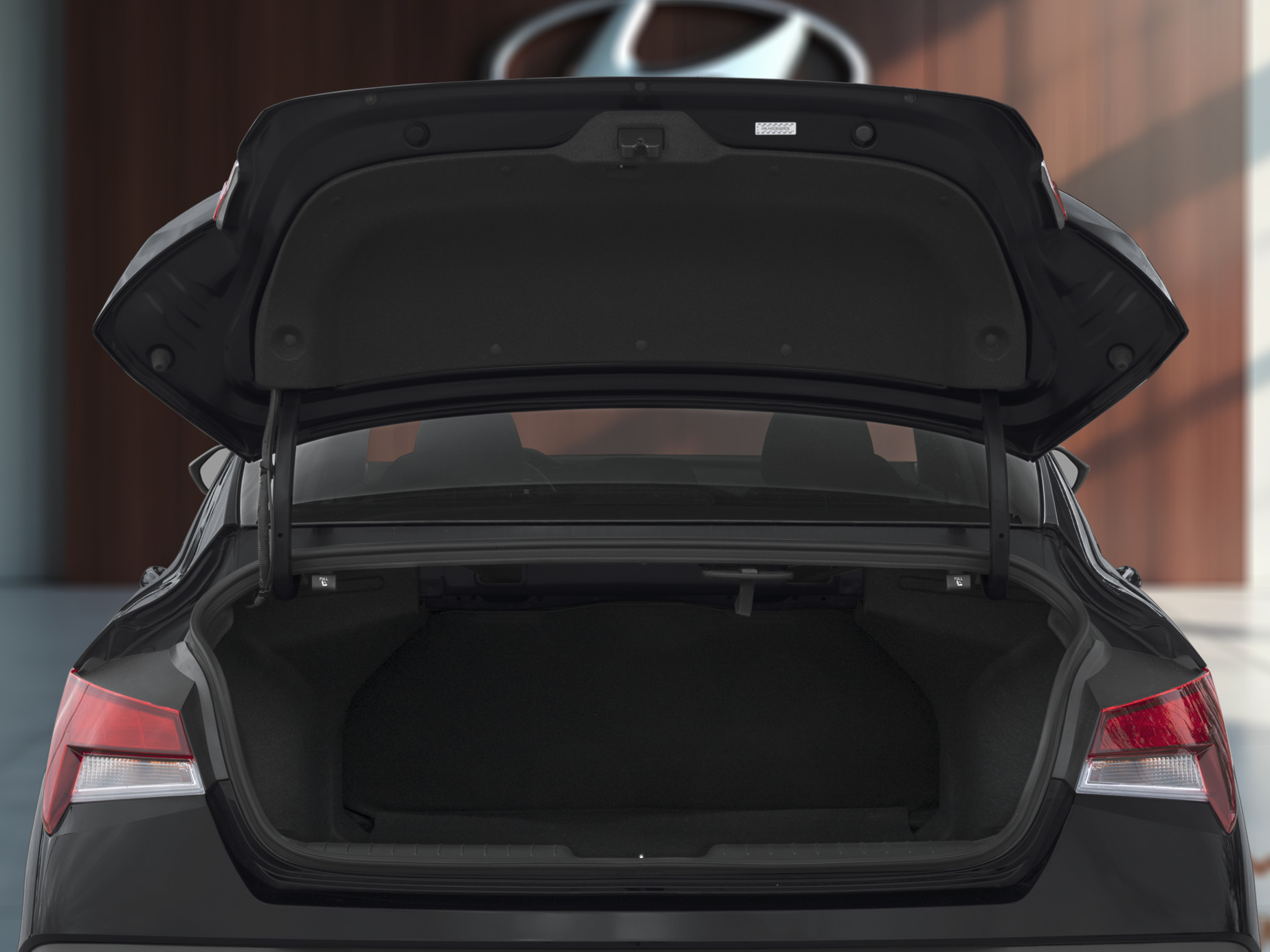 2025 Hyundai Elantra - Image 7