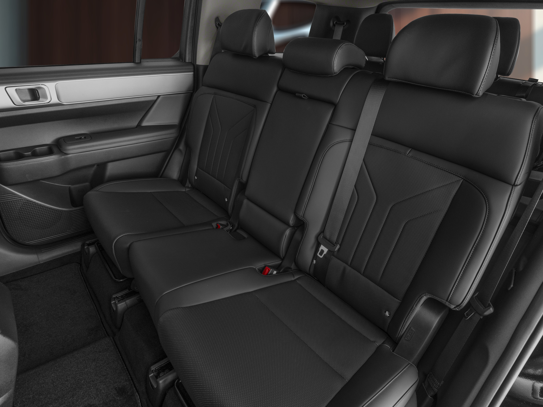 2025 Hyundai Santa Fe - Image 9