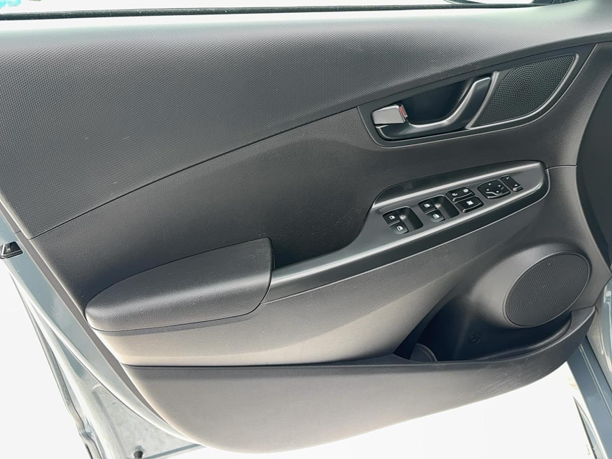 2022 Hyundai Kona - Image 7