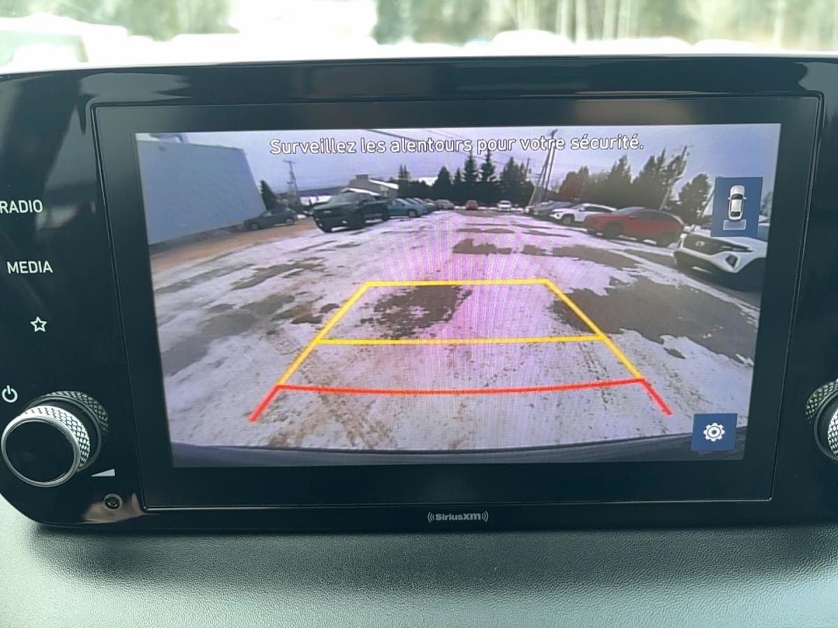 2022 Hyundai Santa Fe - Image 12