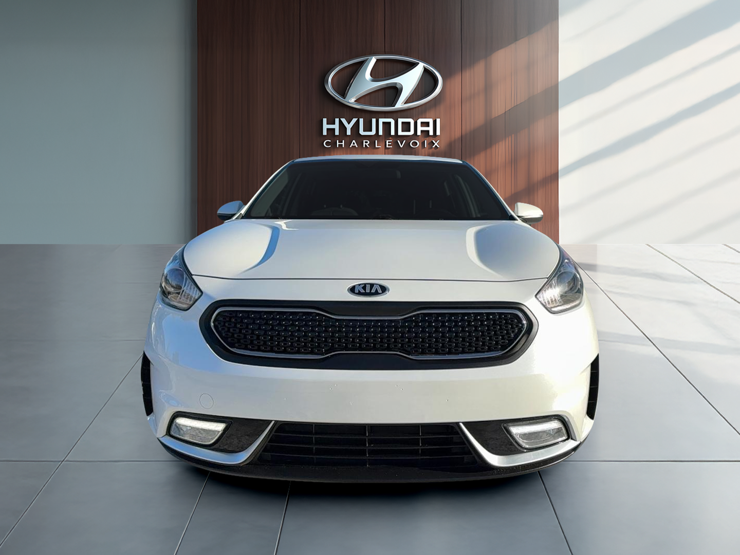 2019 Kia Niro - Image 2