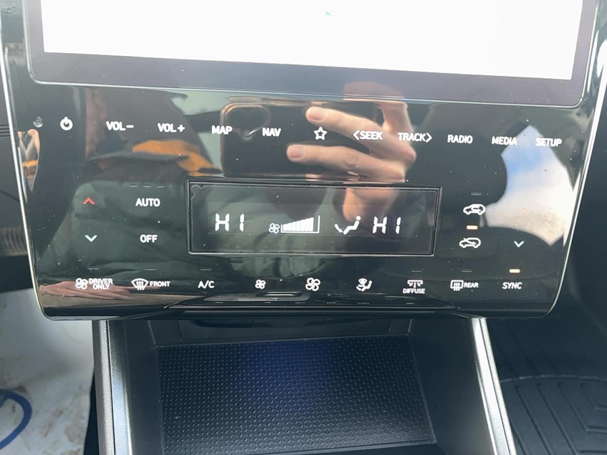 2024 Hyundai Tucson - Image 13