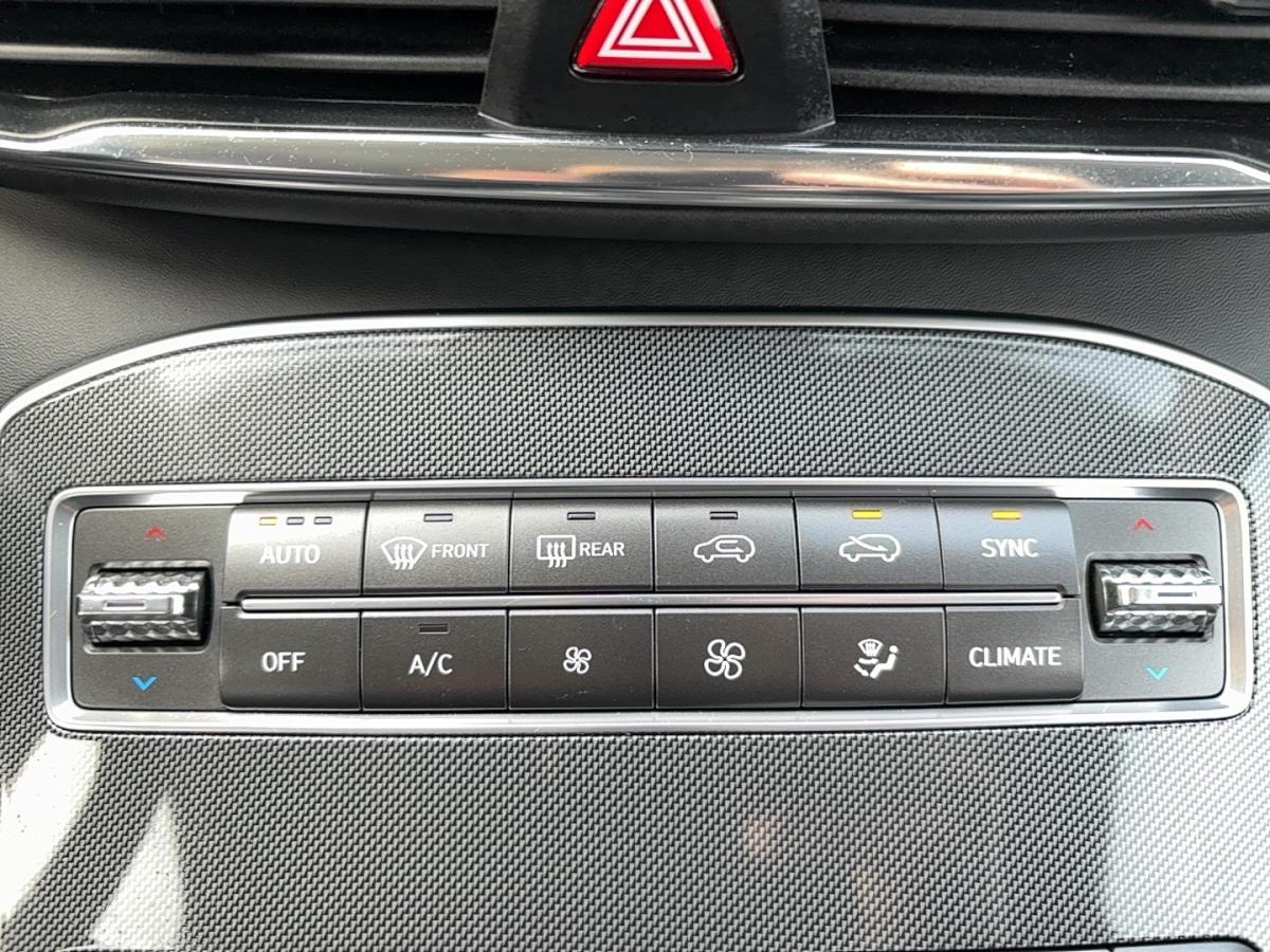 2022 Hyundai Santa Fe - Image 14