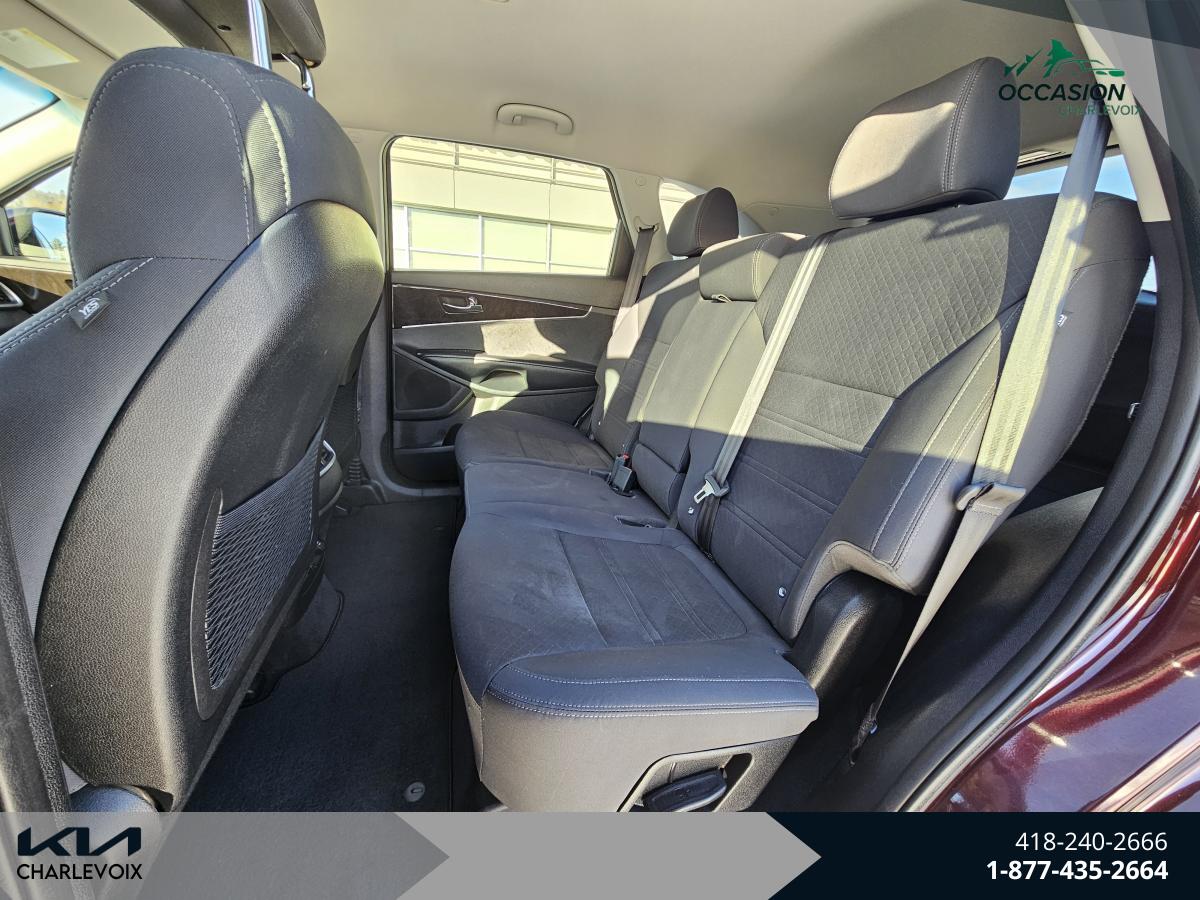 2016 Kia Sorento - Image 8