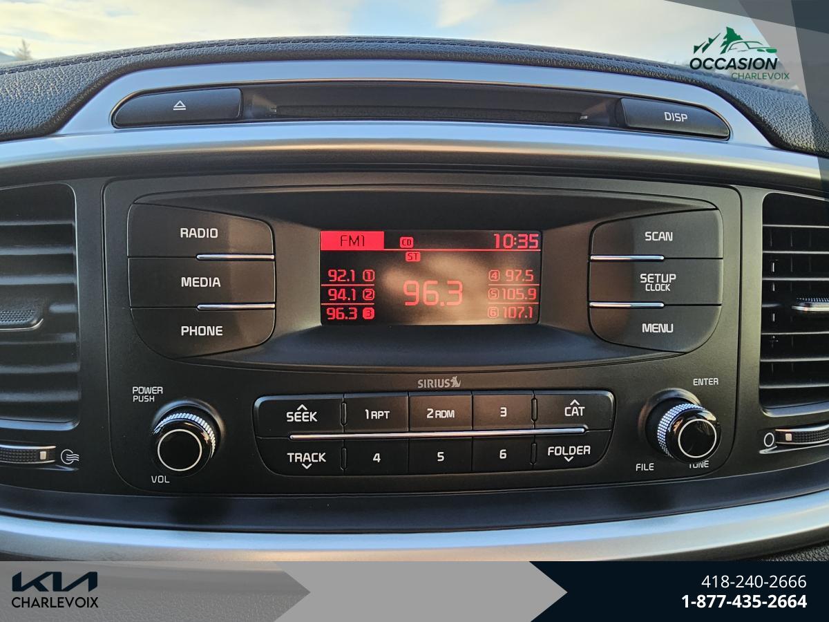 2016 Kia Sorento - Image 13