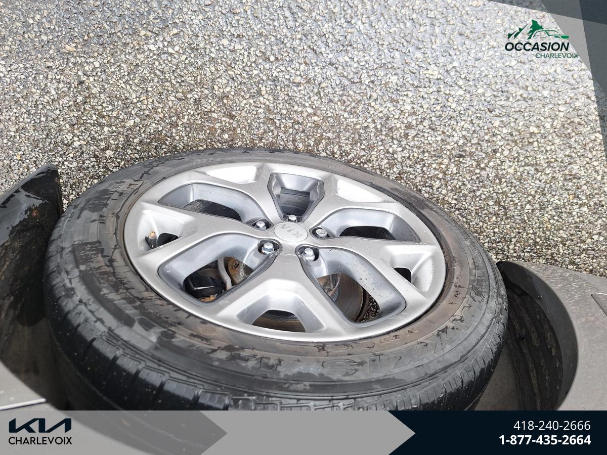 2017 Kia Sorento - Image 9