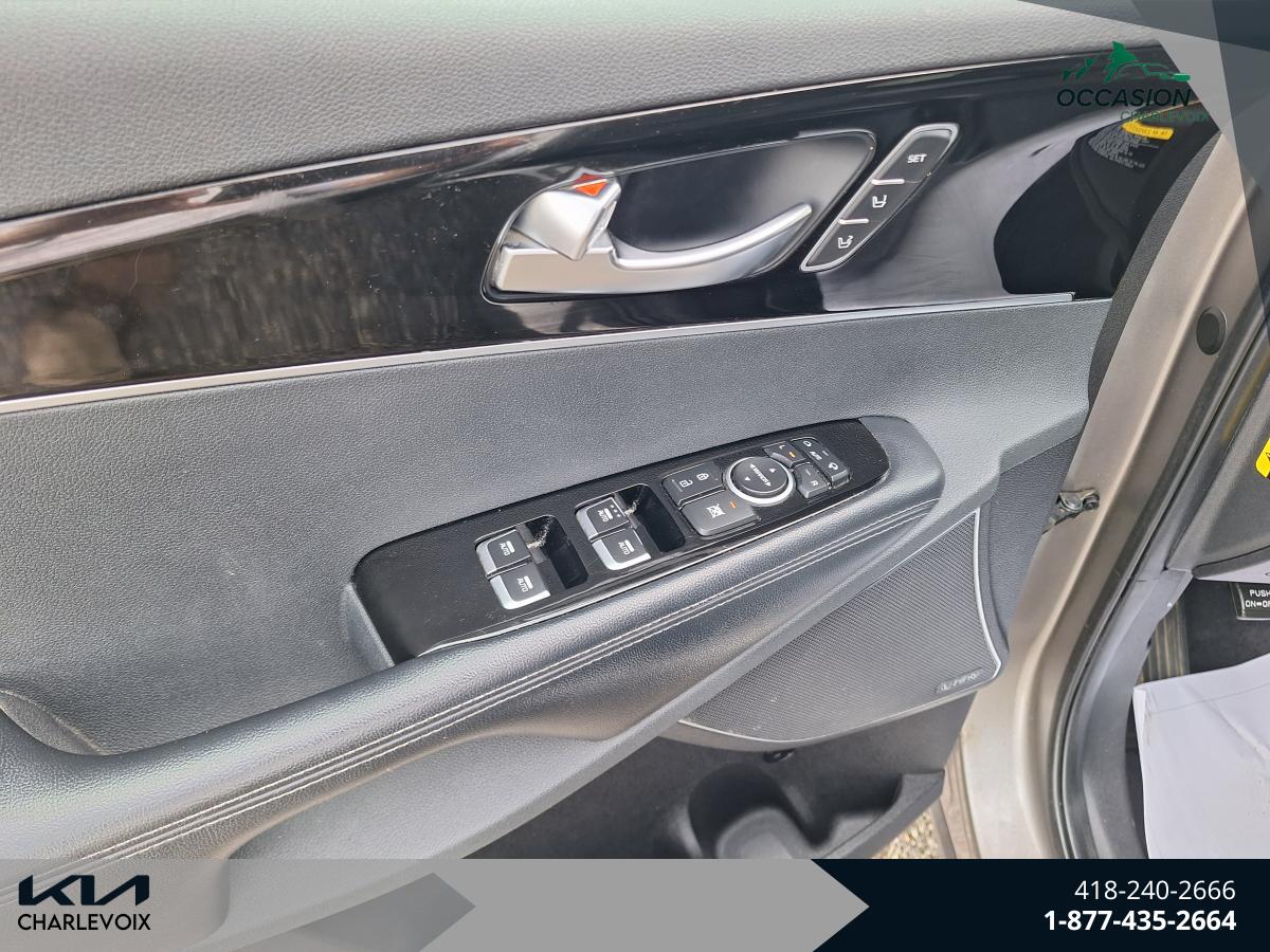 2017 Kia Sorento - Image 18