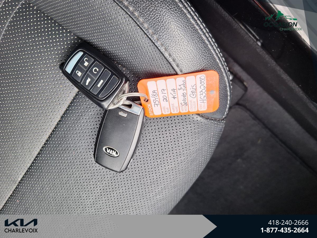 2017 Kia Sorento - Image 26