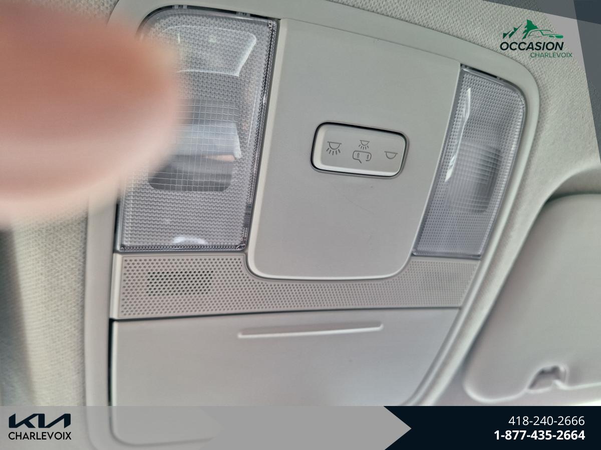 2021 Kia Forte - Image 19