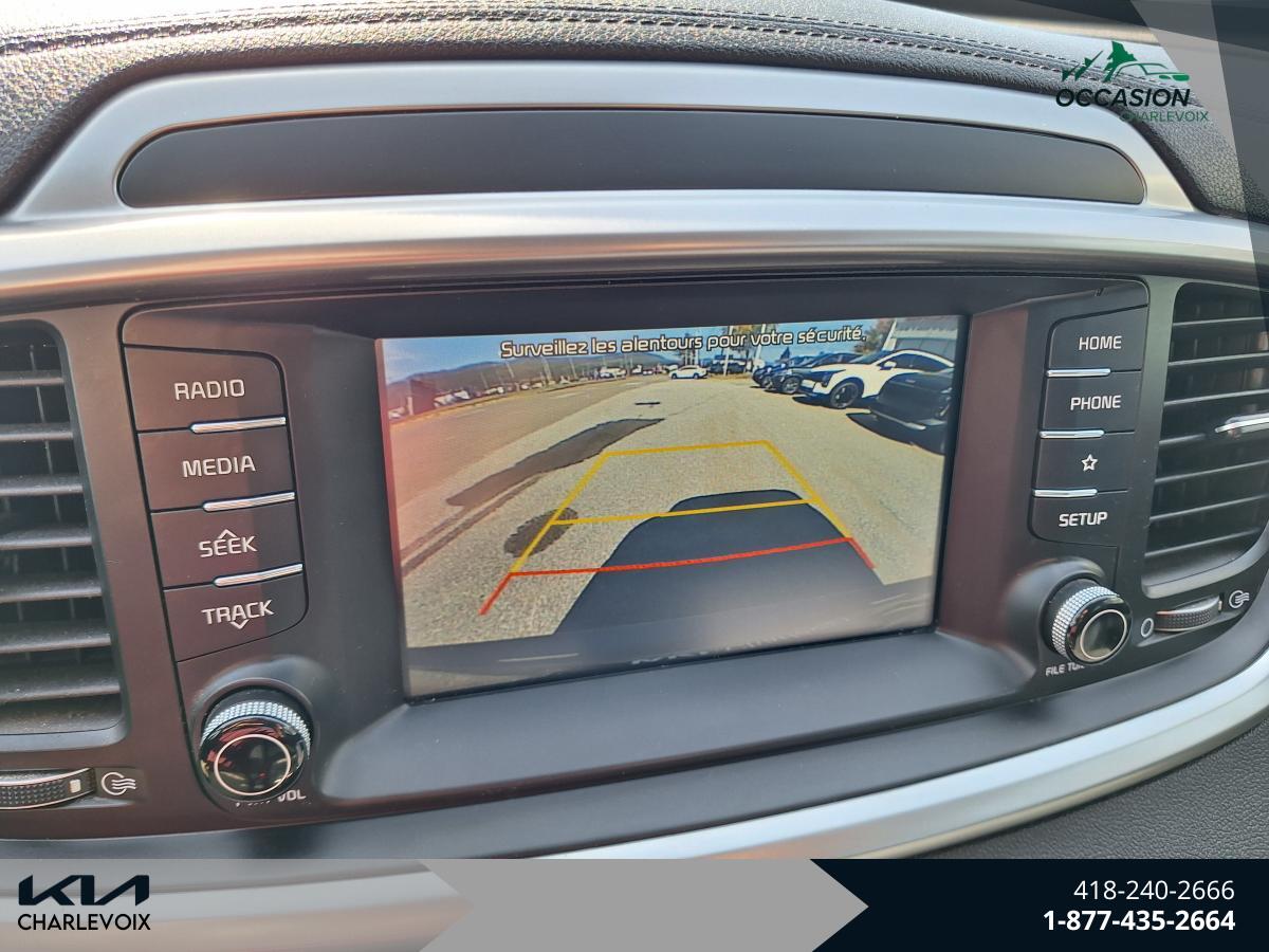 2019 Kia Sorento - Image 16