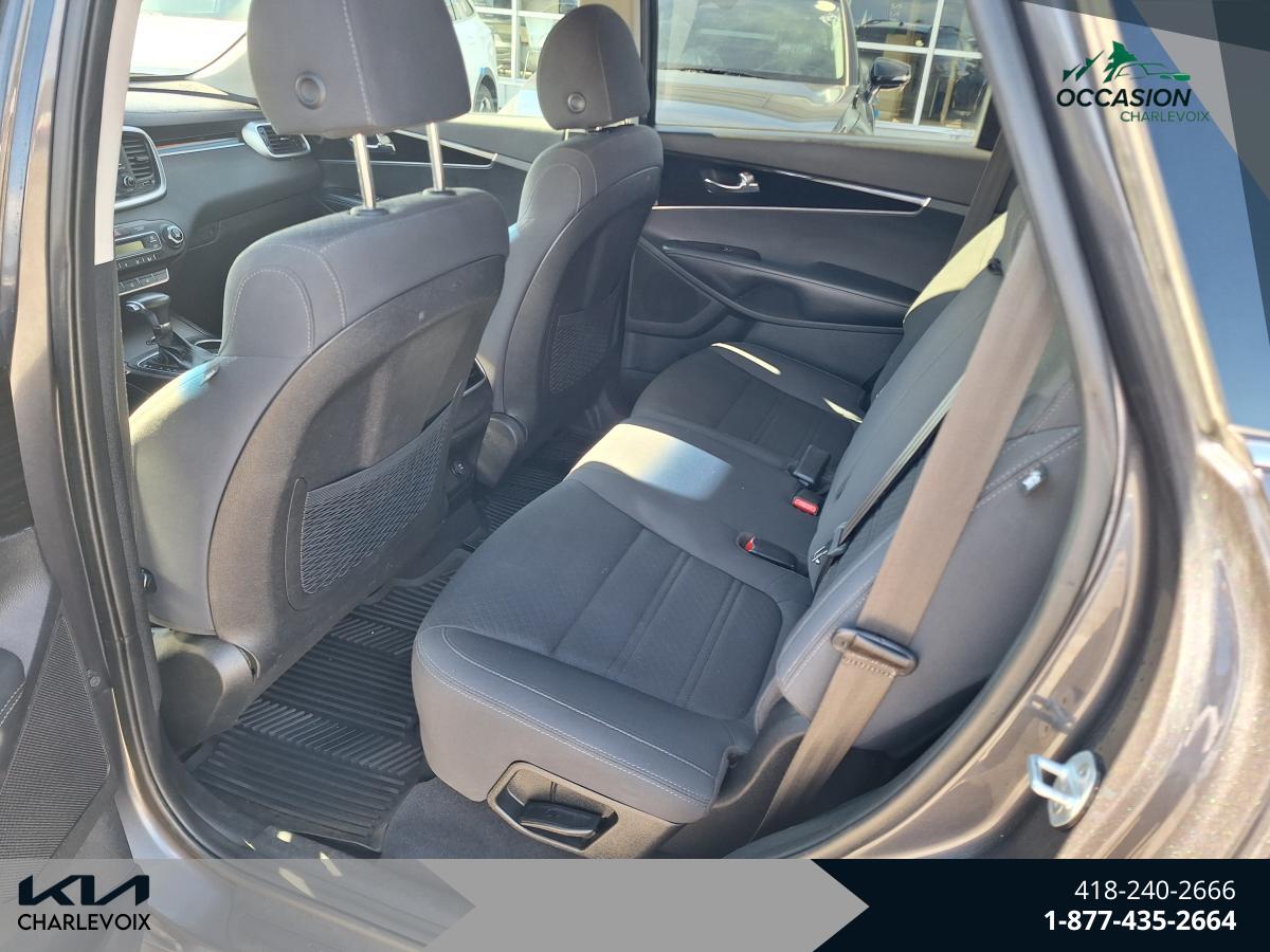 2019 Kia Sorento - Image 9