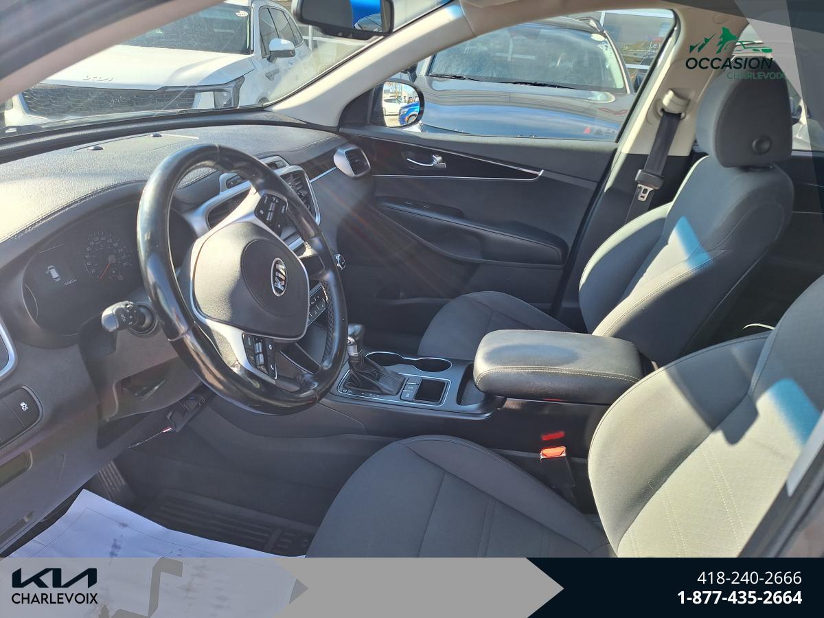 2019 Kia Sorento - Image 10