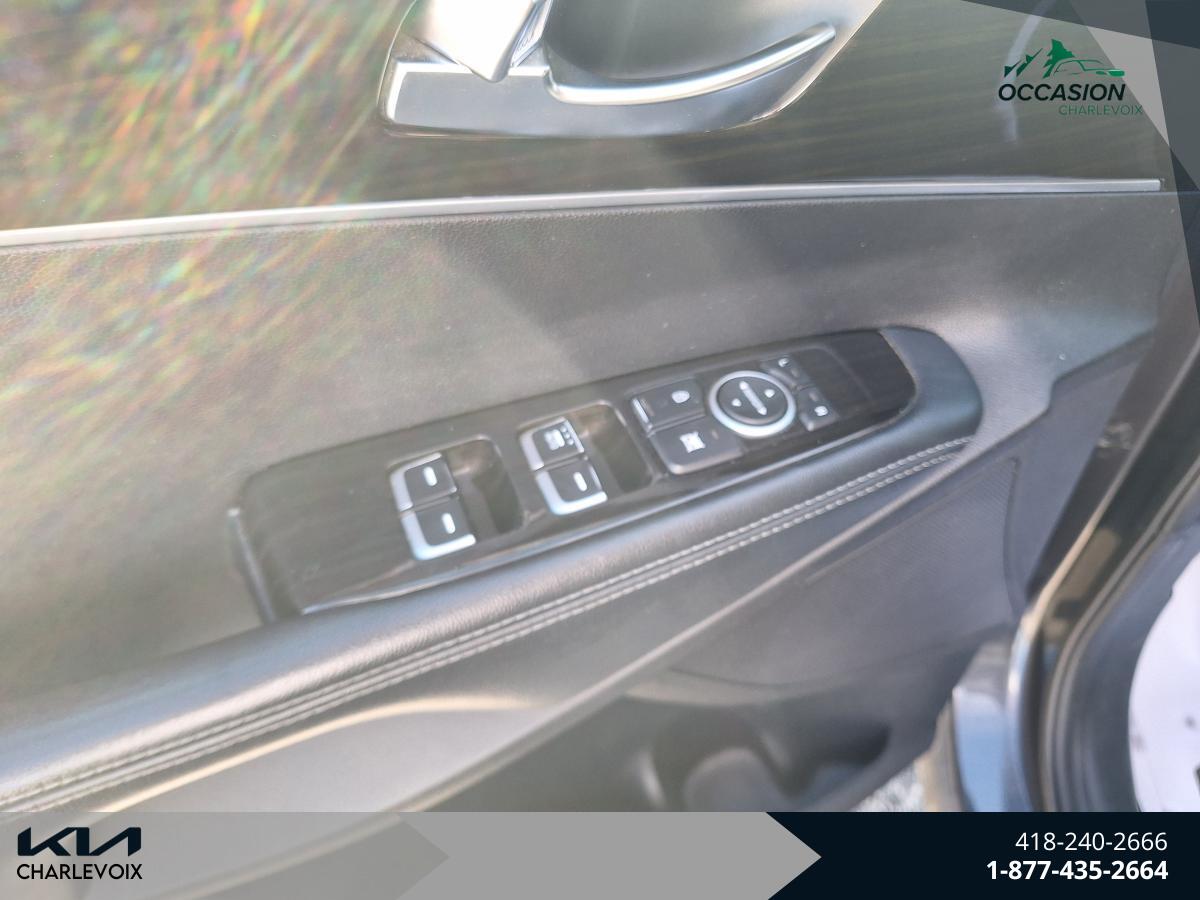 2019 Kia Sorento - Image 12