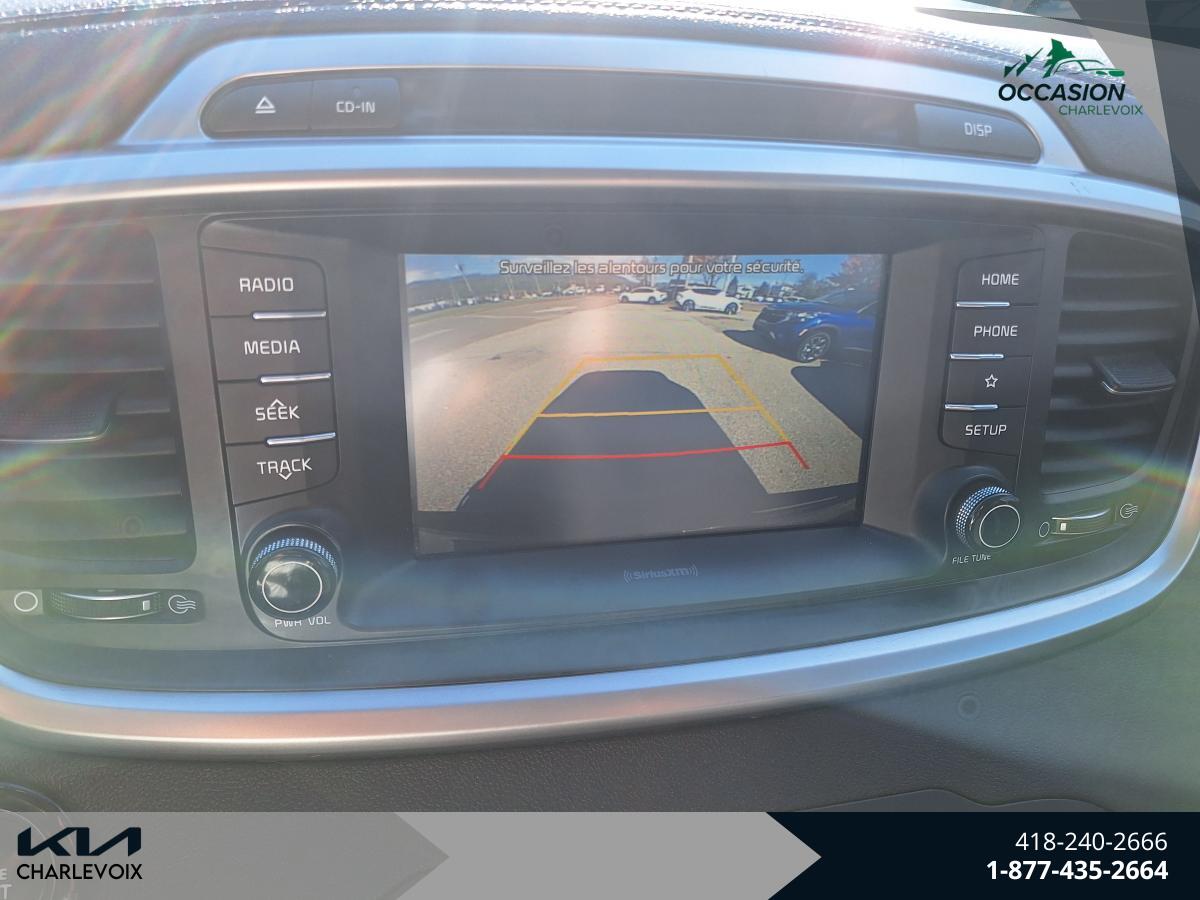 2019 Kia Sorento - Image 16