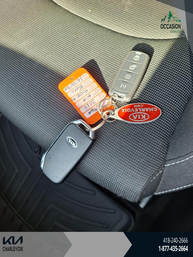 2021 Kia Forte - Image 22